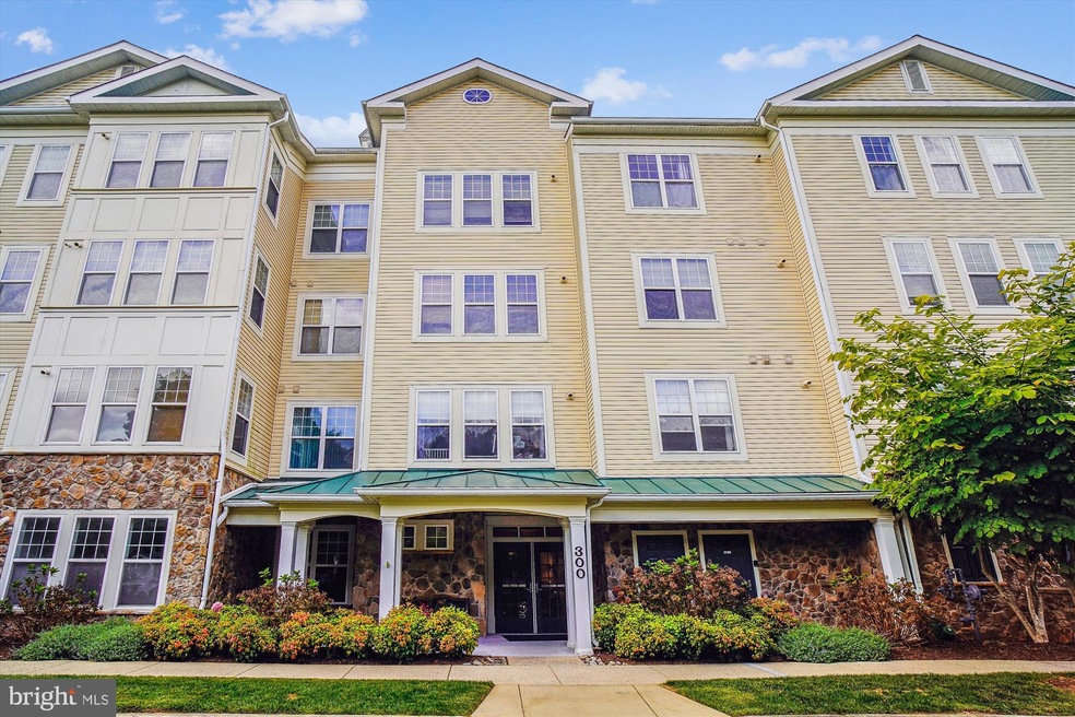 Lakeland Ridge Condominiums unit 107, Gaithersburg, MD 20878 - photo 1