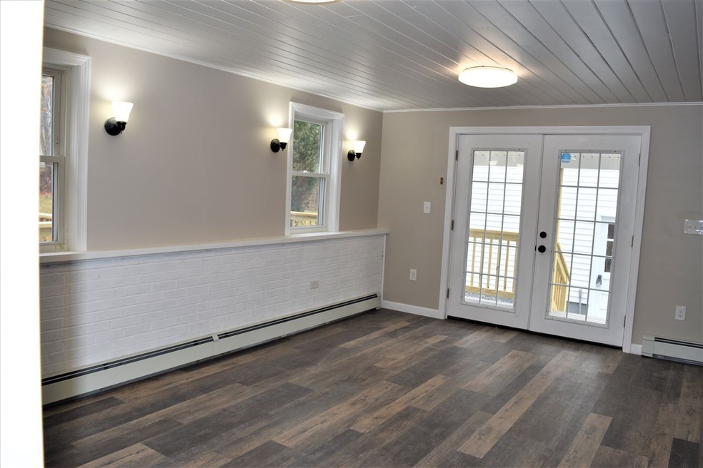 99 Pearl St, Franklin, NH 03235 - photo 1