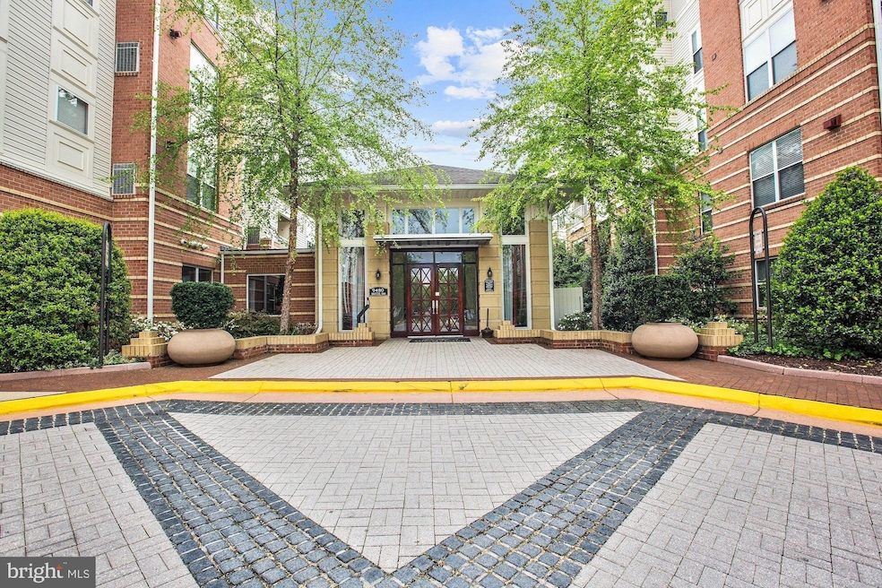 Marquis At Vienna Station unit 221, Vienna, VA 22181 - photo 1