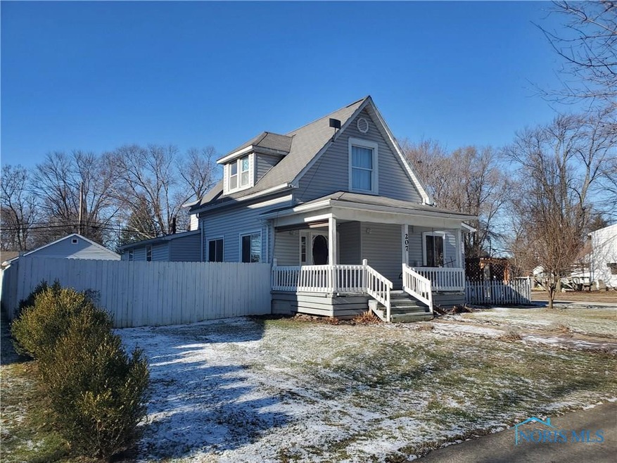207 Monroe St, Delta, OH 43515 - photo 1