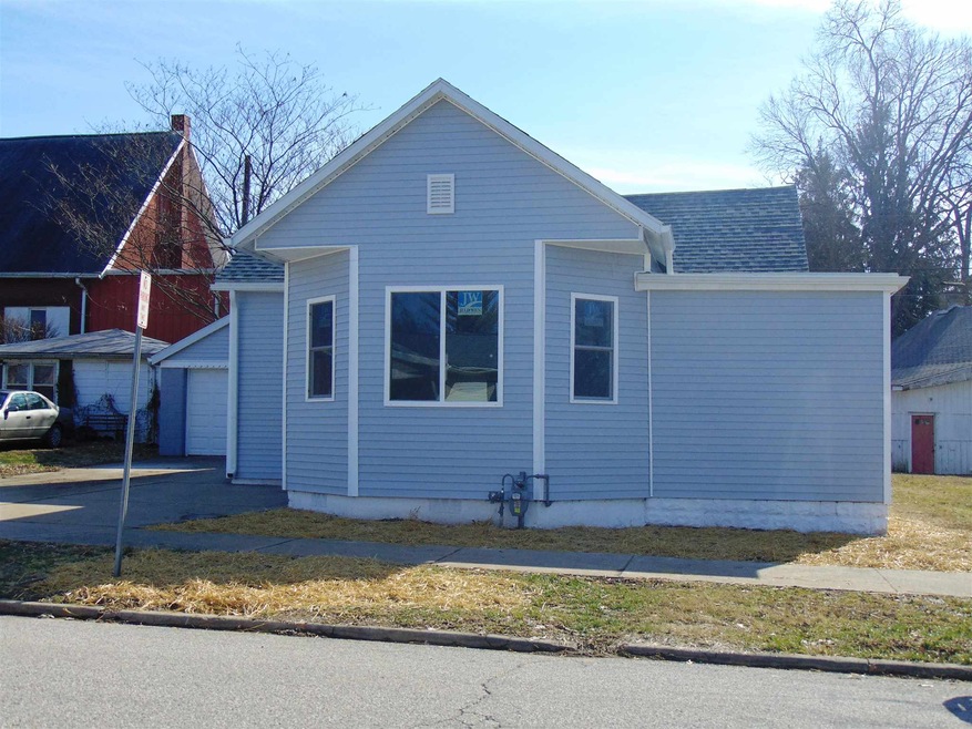 217 E Emerson St, Princeton, IN 47670 - photo 1