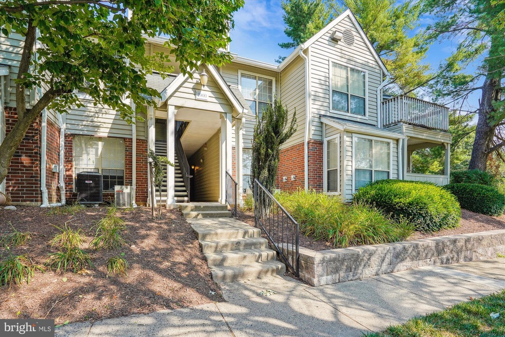 3900 Penderview Dr unit 1407, Fairfax, VA 22033 - photo 1