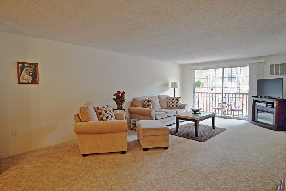 184 Cannongate Rd unit 184, Nashua, NH 03063 - photo 1