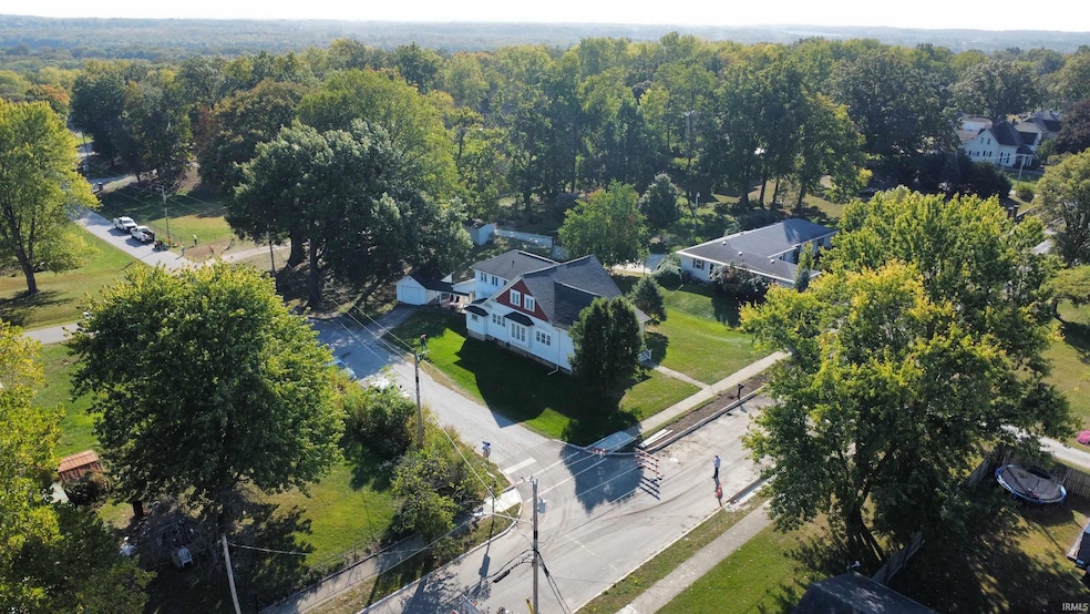 201 Lincoln St, Williamsport, IN 47993 - photo 1