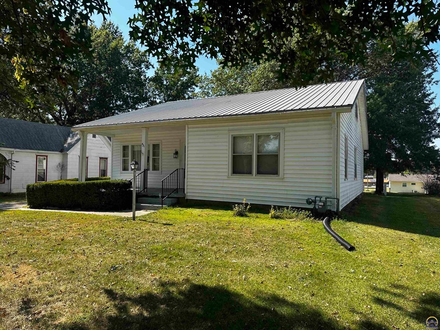 431 Colorado Ave, Holton, KS 66436 | MLS# SUN231569