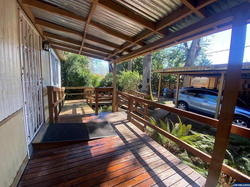 1820 SE Crystal Lake Dr, Corvallis, OR 97333 - photo 1