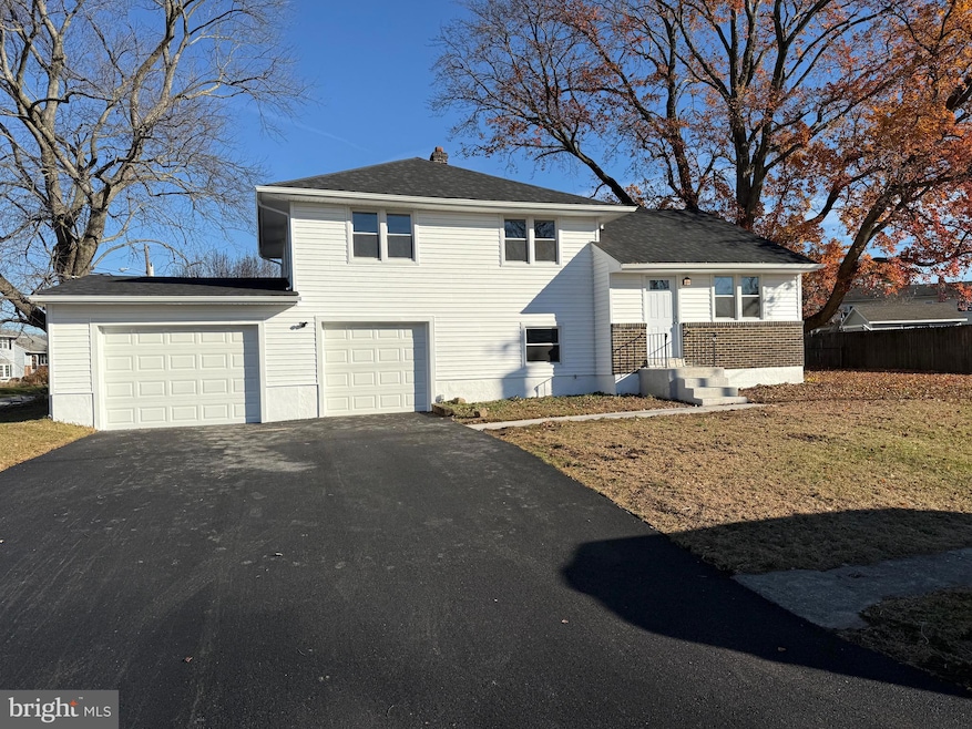 13 Center Cir, Wilmington, DE 19808 - photo 1