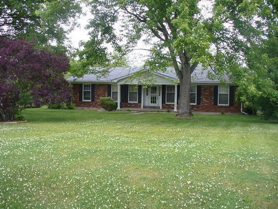 2218 Leestown Rd, Frankfort, KY 40601 - photo 1
