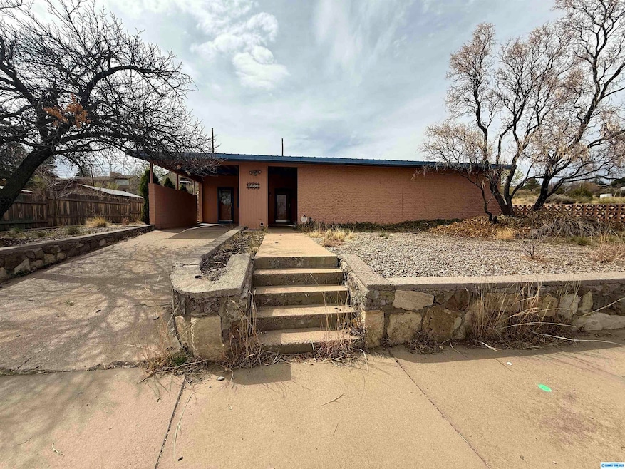 Pending $165,000 • Co-Listing Agent