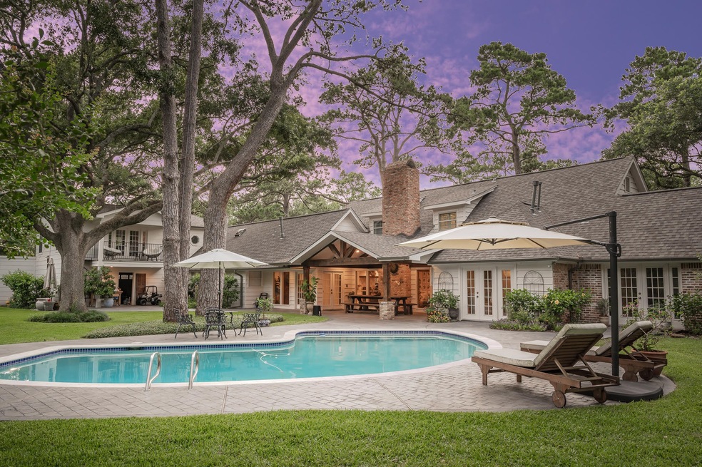 11541 N Lou al Dr, Houston, TX 77024 - photo 1