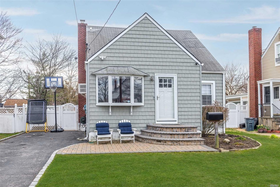 28 Kenny Ave, Merrick, NY 11566 - photo 1