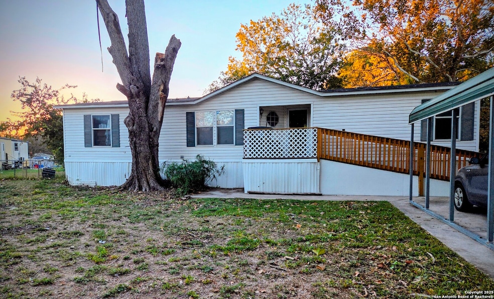 116 Pecan Loop, McQueeney, TX 78123 - photo 1