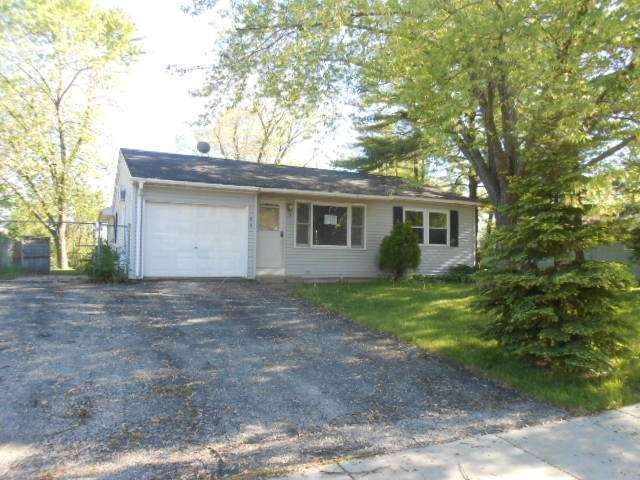 619 Topeka Dr, Carpentersville, IL 60110 - photo 1