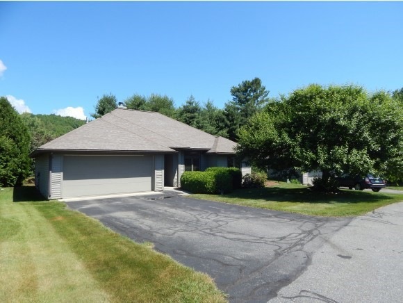 113 Laurel Ln, White River Junction, VT 05001 - photo 1