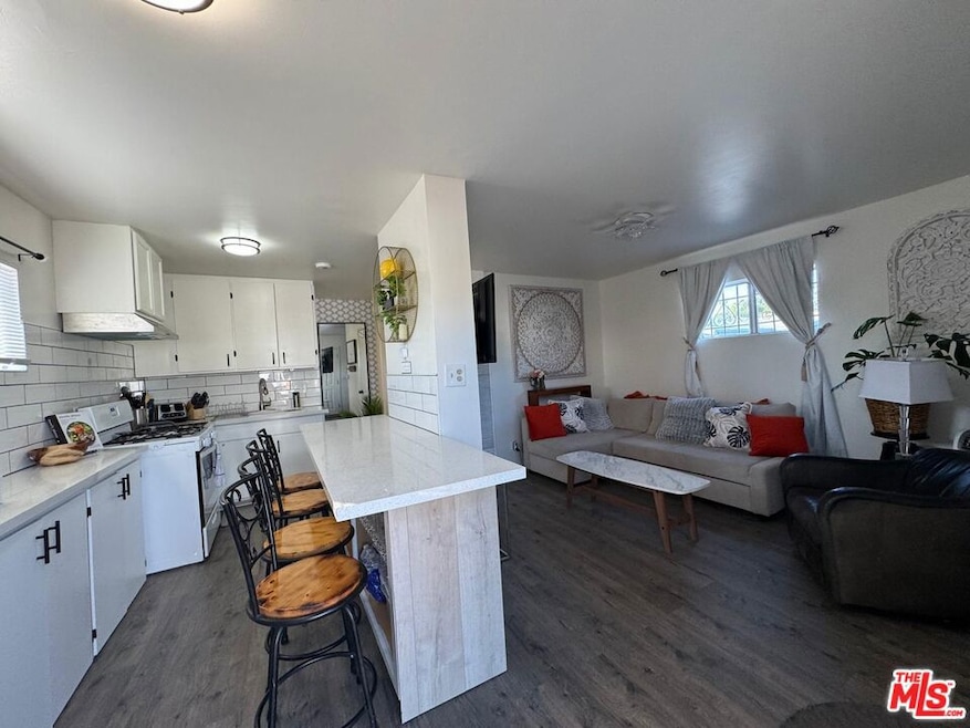 11617 Washington Place, Los Angeles, CA 90066 - photo 1