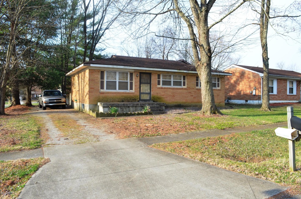 6516 Firethorn Way, Louisville, KY 40229 - photo 1