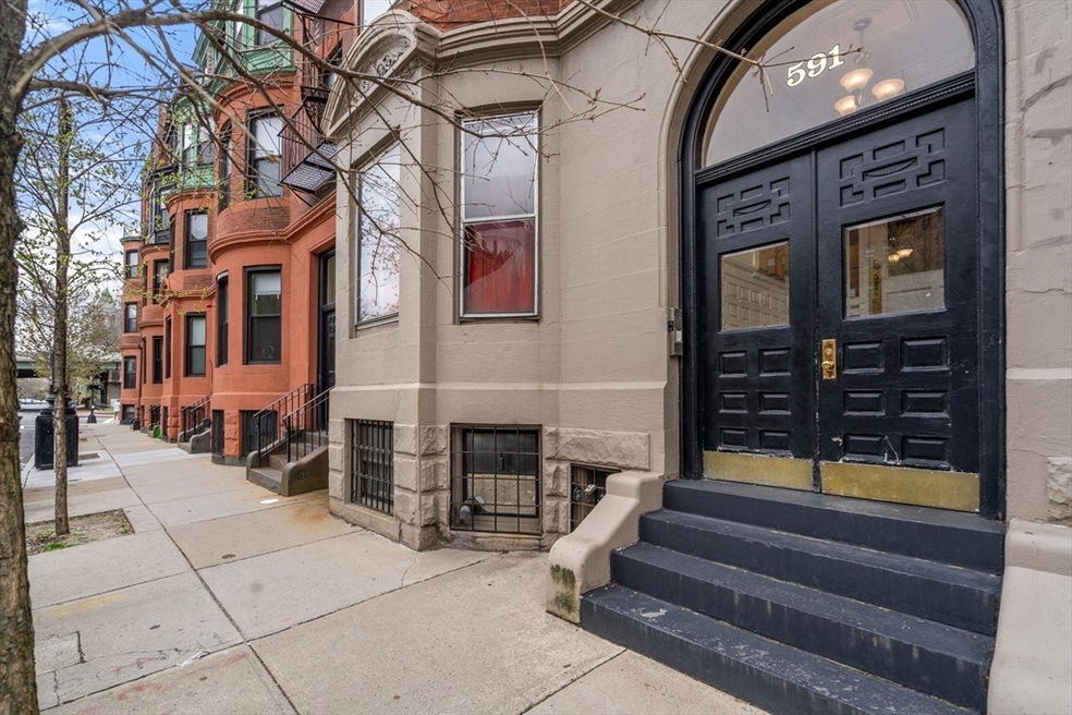 For Rent $3,200/month • Co-Listing Agent