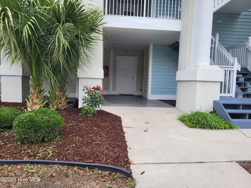 Front Entryway Unit 603