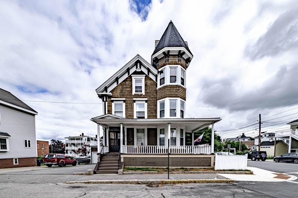 21 Kossuth St, Biddeford, ME 04005 - photo 1