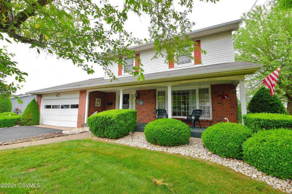 1137 E 3rd St, Berwick, PA 18603 - photo 1