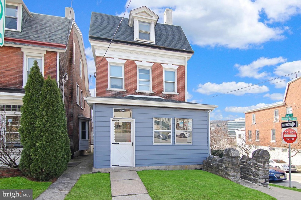 201 Spring Mill Ave unit 2, Conshohocken, PA 19428 - photo 1