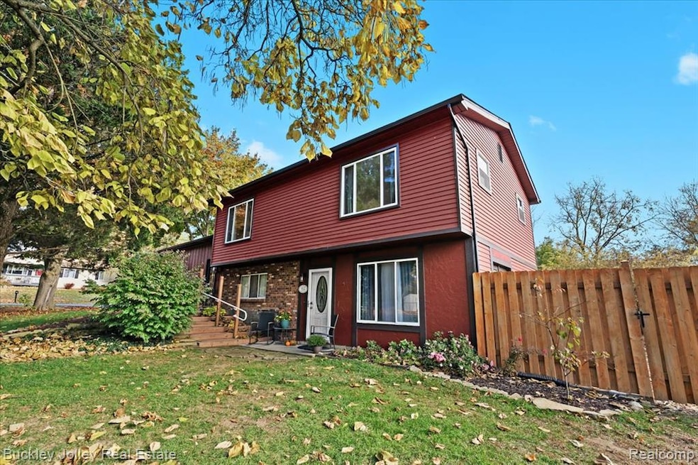 For Sale $295,000 • Co-Listing Agent