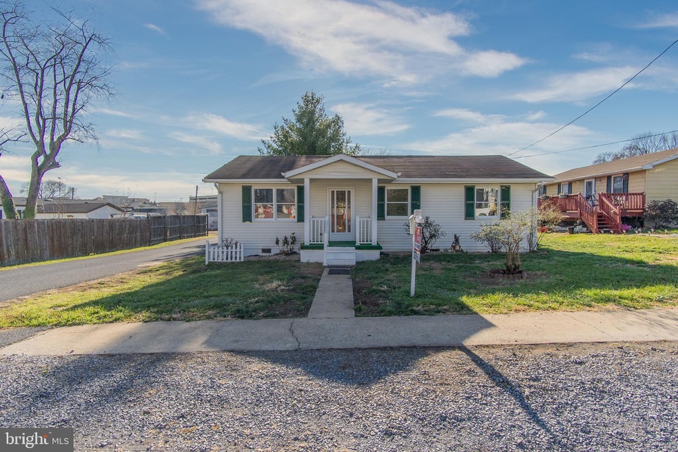 412 E 6th Ave, Ranson, WV 25438 - photo 1