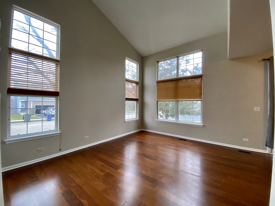 202 Grandview Ct unit 2, Algonquin, IL 60102 - photo 1