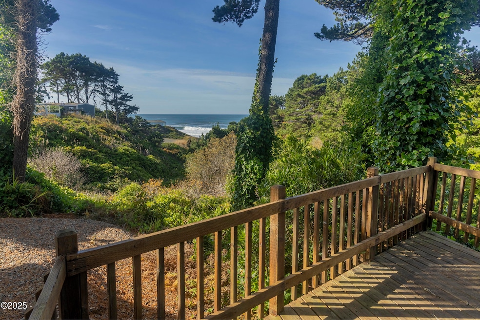 4875 N Hwy 101 unit 45, Depoebay, OR 97341 - photo 1