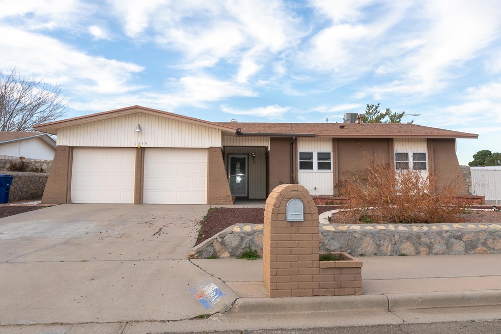 1849 Billy Casper Dr, El Paso, TX 79936 - photo 1