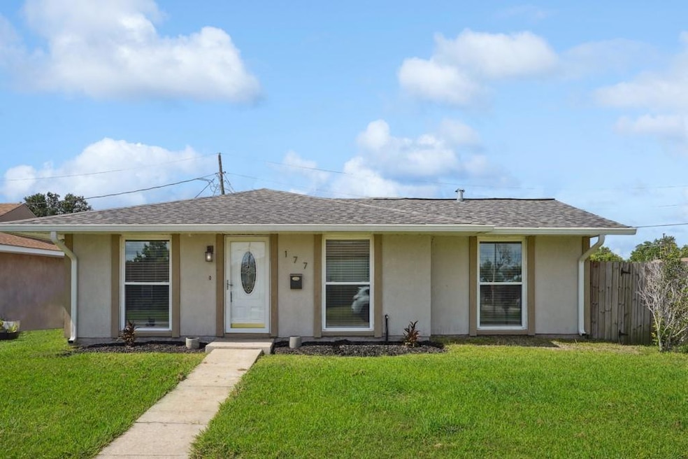 177 Elvie Ct, Westwego, LA 70094 - photo 1