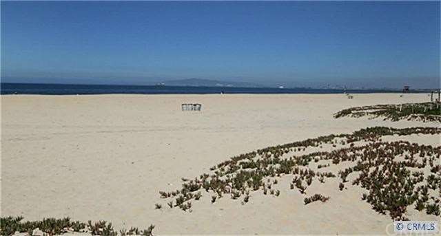 The building is on the sand!