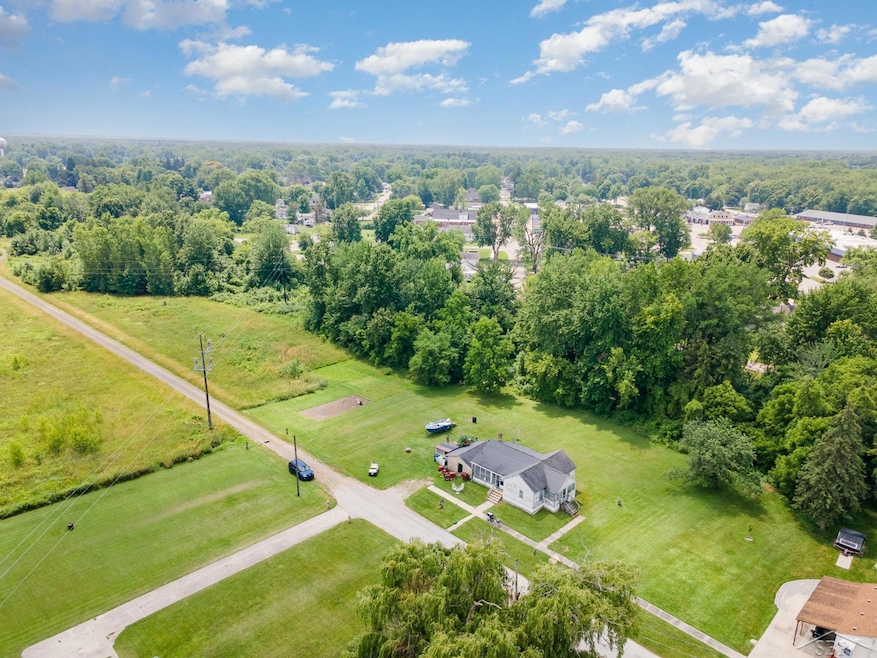 120 S Miami St, Saint Charles, MI 48655 - photo 1