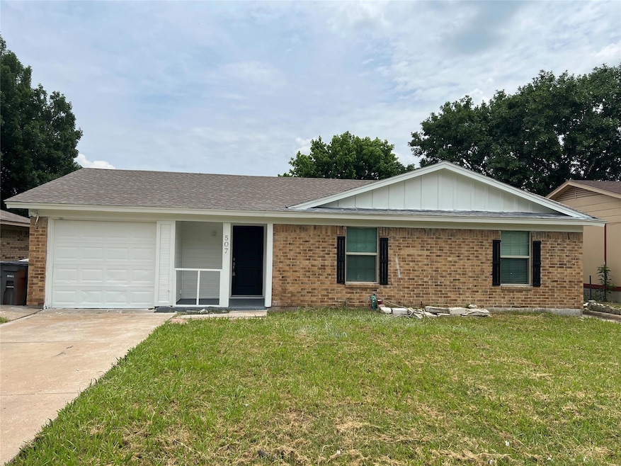 507 Hilltop Ln, Wylie, TX 75098 - photo 1