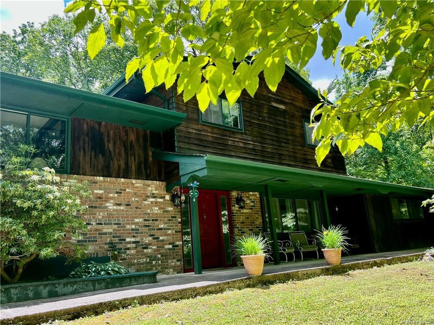 221 Benedict Rd, Montgomery, NY 12549 - photo 1