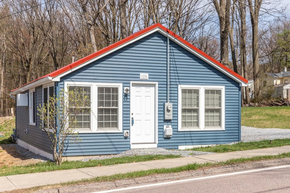 1036 Williams Rd, Colchester, VT 05446 - photo 1