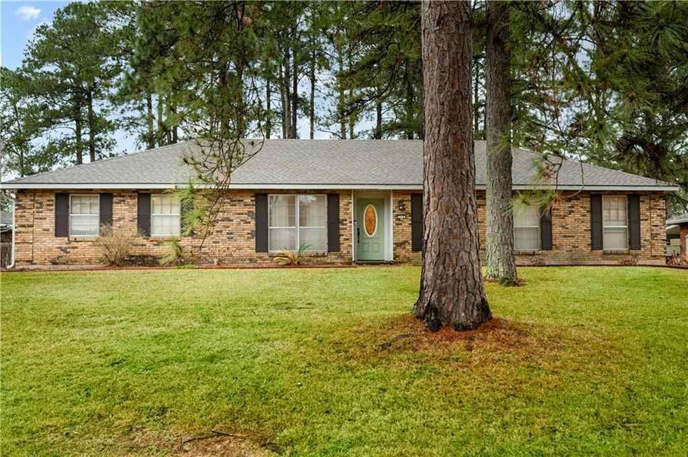 715 Fendler Pkwy, Pineville, LA 71360 - photo 1