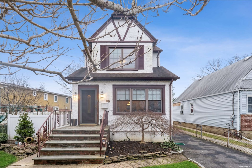 301 Garfield Ave, West Hempstead, NY 11552 - photo 1