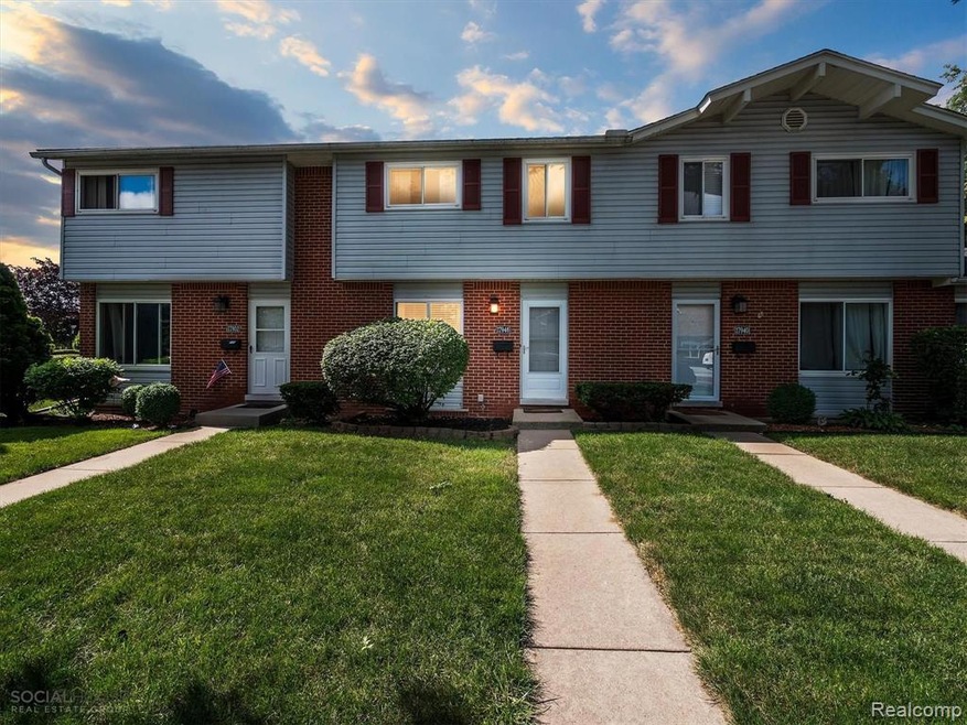 01-17946 Martin Rd-windowstill-realestate-photography-1.jpg