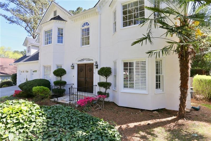 1040 Sterling Ridge Chase, Marietta, GA 30062 - photo 1