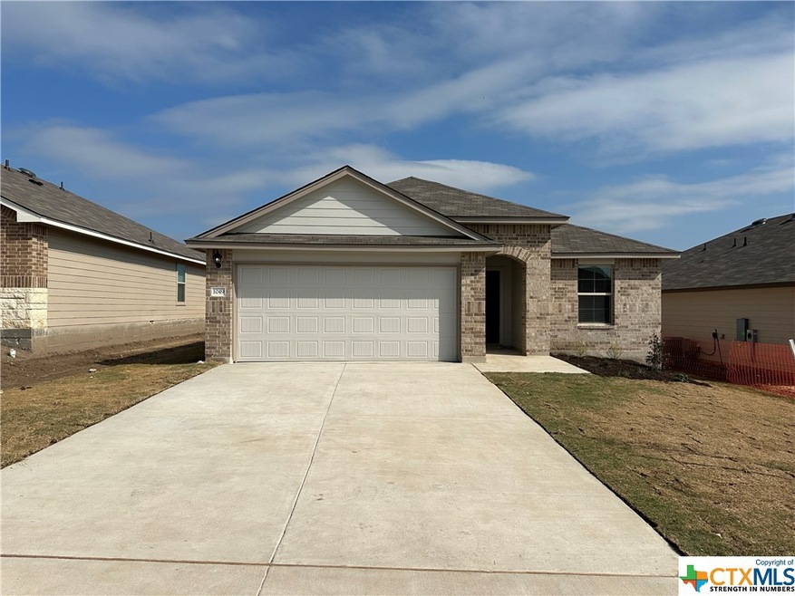 1049 Velvet Ct, Troy, TX 76579 - photo 1