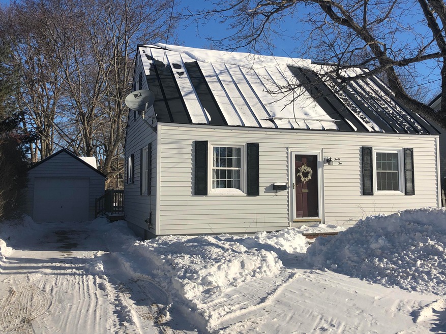 42 Crestmont Road