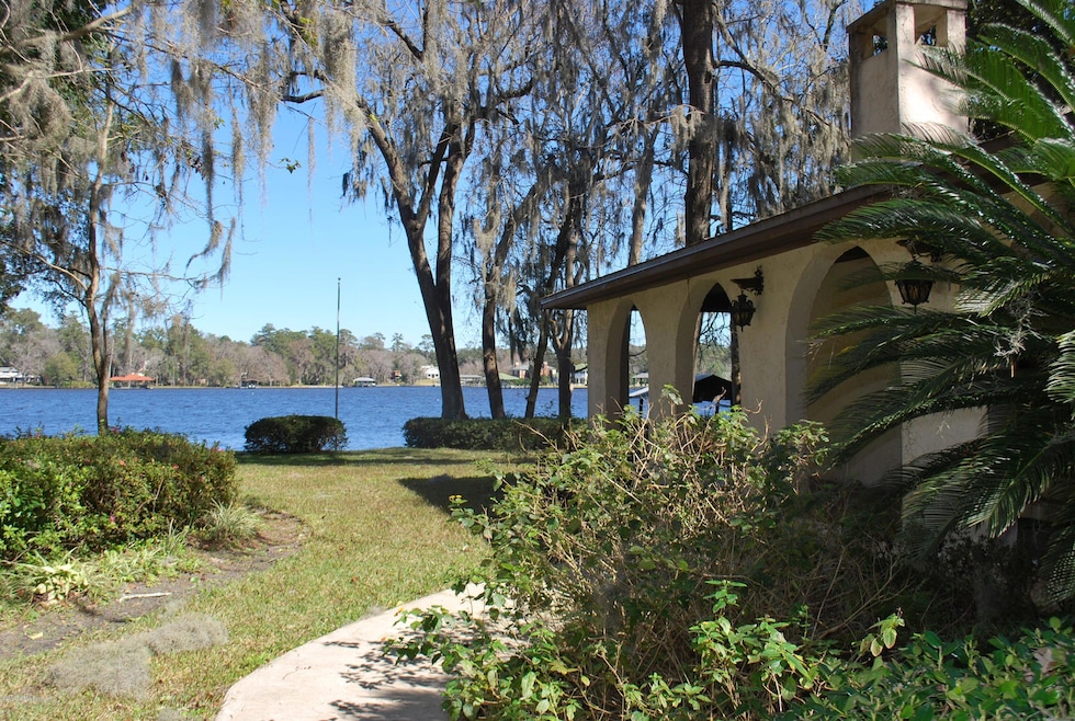 4537 Ortega Farms Cir, Jacksonville, FL 32210 - photo 1