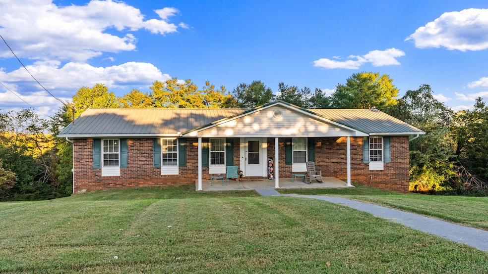 Pending $295,000 • Co-Listing Agent