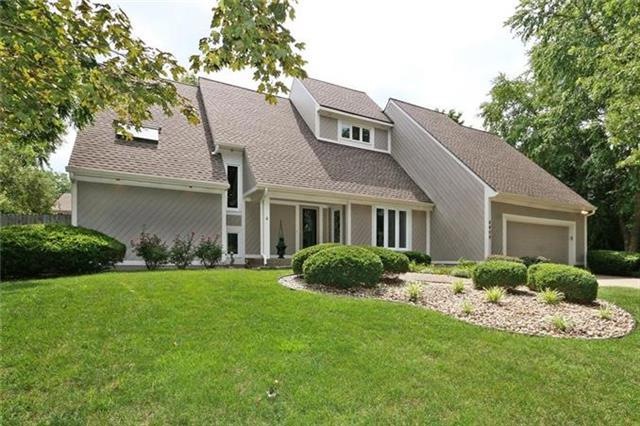 8409 Richards Rd, Lenexa, KS 66215 - photo 1