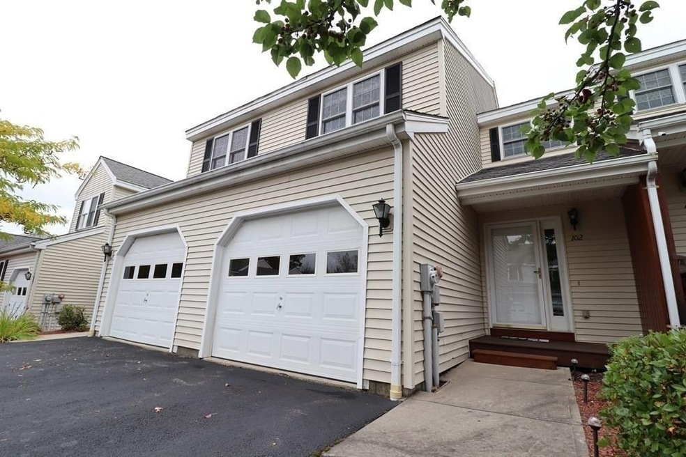 102 Bridle Cross Rd, Fitchburg, MA 01420 - photo 1