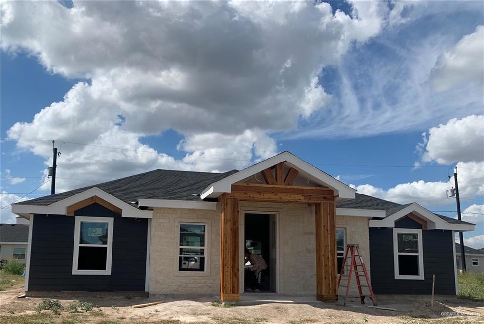 813 Lark Cir, Alamo, TX 78516 - photo 1