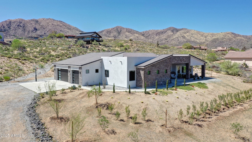 Sold $1,475,000 • Co-Listing Agent