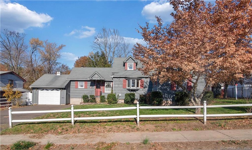 4 Ash St, Enfield, CT 06082 - photo 1