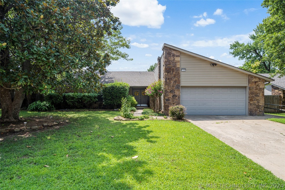 1108 S 32nd St, Broken Arrow, OK 74014 - photo 1